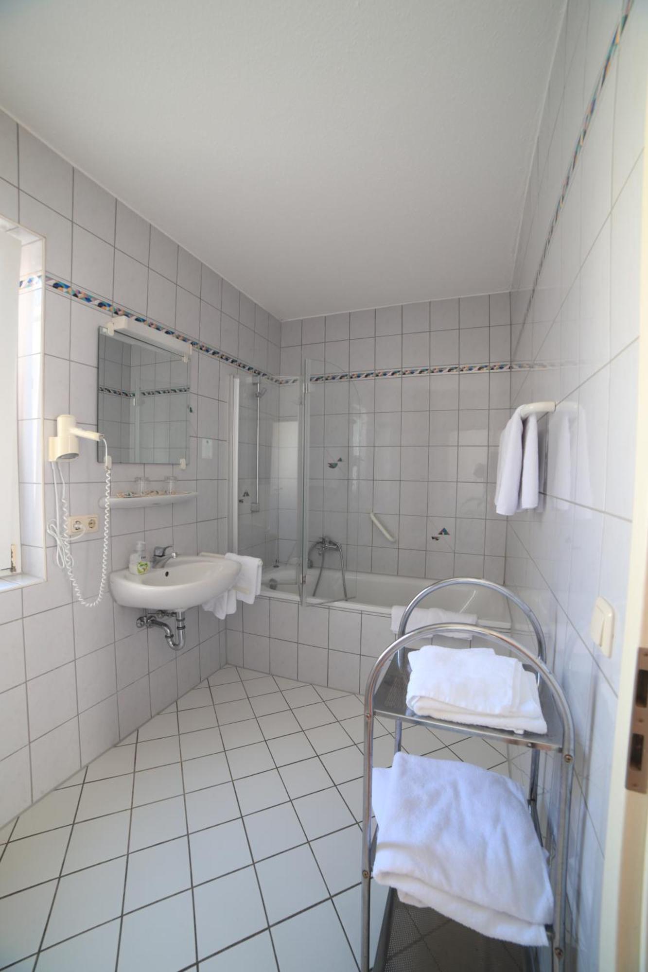 Hotel Cafe Am Donautor à Kelheim Extérieur photo